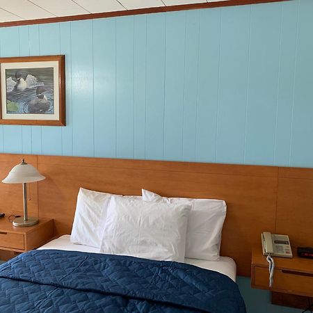פארי סאונד Town & Country Motel מראה חיצוני תמונה